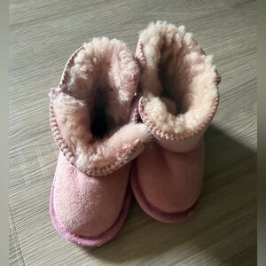 GUC Baby Bootie Uggs